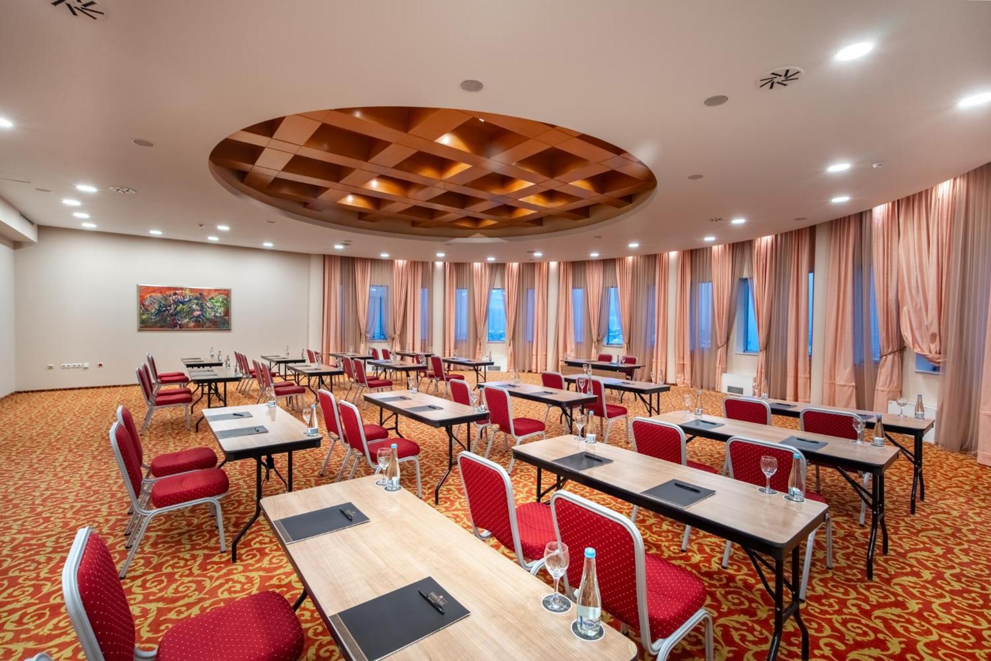 라돈 플라자 호텔 사라예보 외부 사진 Conference room