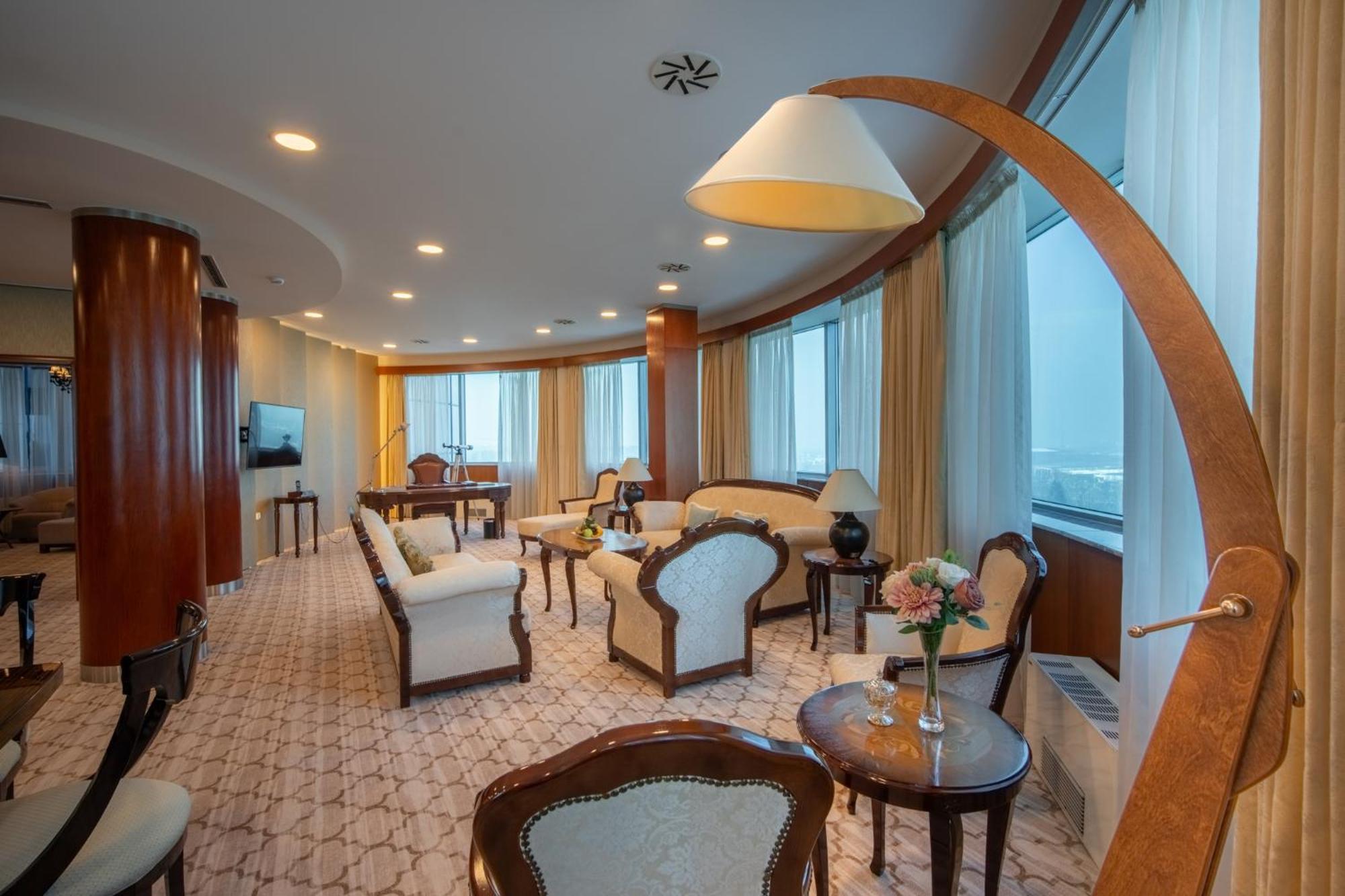 라돈 플라자 호텔 사라예보 외부 사진 Suite